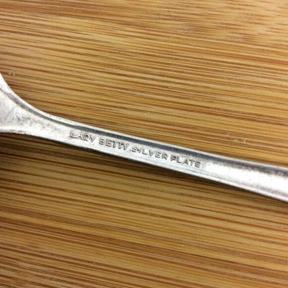 International Silver Lady Betty Silverplate Teaspoons Set Of 5 Vintage Flatware - Picture 3 of 4